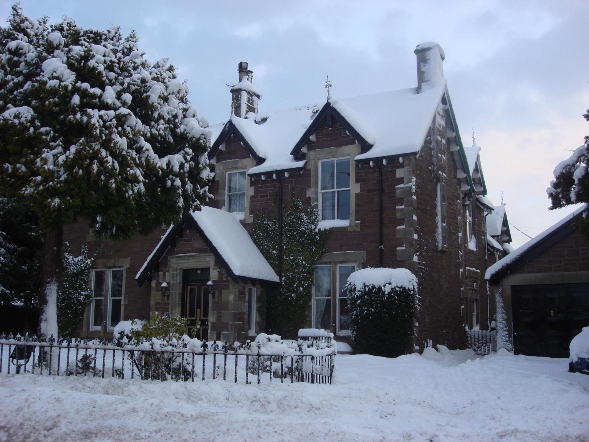 Merlindale Hotel Crieff Exterior photo